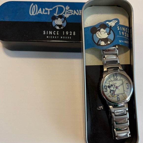 NWT Vintage Disney Stainless Steel Mickey Mouse Watch, Tin Box, New Battery - Picture 1 of 8
